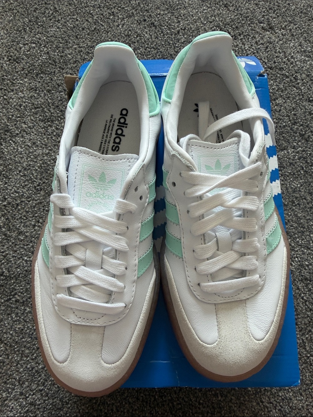 adidas Samba Sneakers in White & Mint Green. Unisex kids 5. Or women’s 6 - Picture 2 of 10